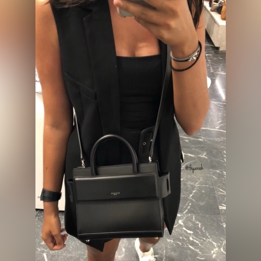 🖤 Givenchy Horizon, black calfskin leather bag, NEW!